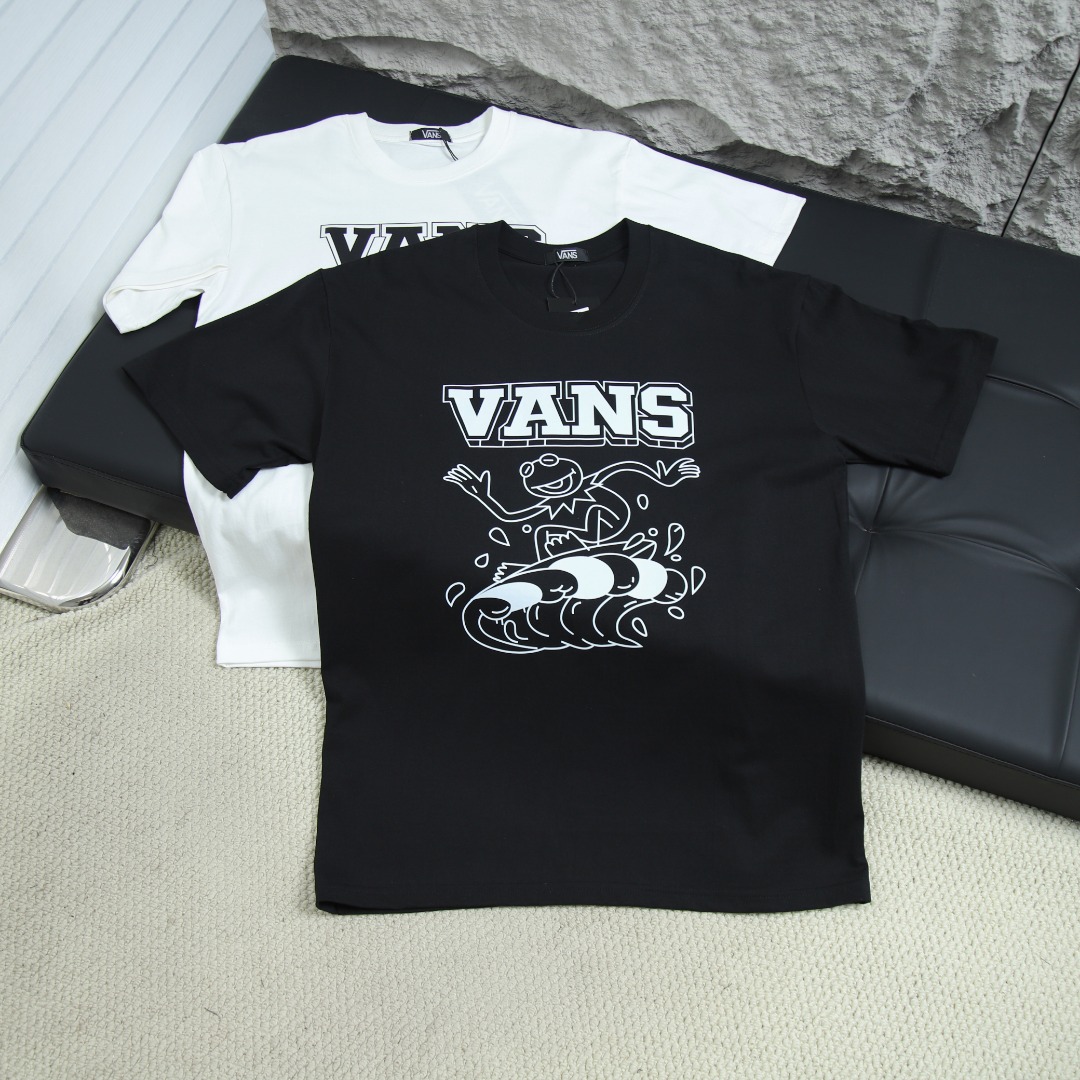 2025스프링 신상품 VANS / 반스 백 라운드넥 반팔 티셔츠 모델 번호: VA0017