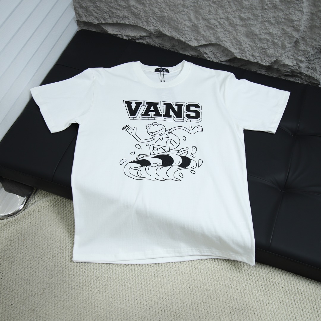 2025스프링 신상품 VANS / 반스 백 라운드넥 반팔 티셔츠 모델 번호: VA0017