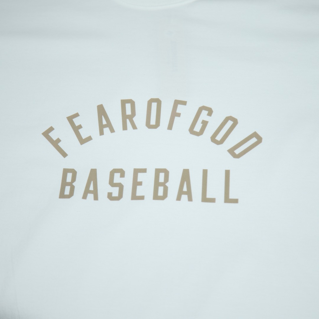 FEAR OF FOG 에센셜 해외 한정판 프린트 반팔 티셔츠 남성용 및 여성용 모델 번호: ES001