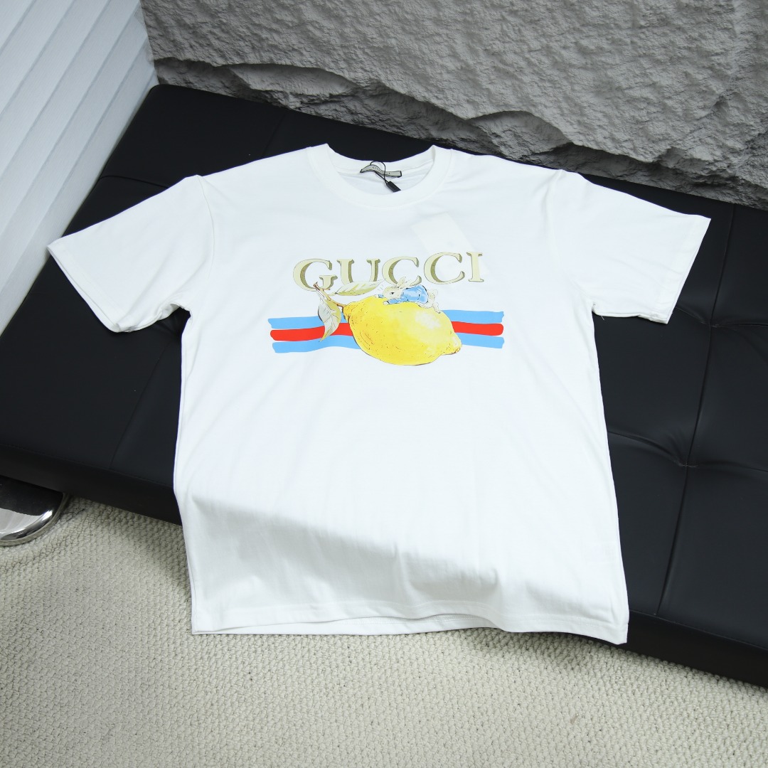 2025s스프링 신상품 GUCCI/구찌 라운드넥 반팔 티셔츠 모델 번호: GUC026