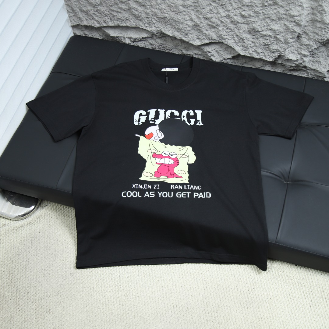 2025s봄 신상 GUCCI/구찌 라운드넥 반소매 티셔츠 모델 번호: GUC038