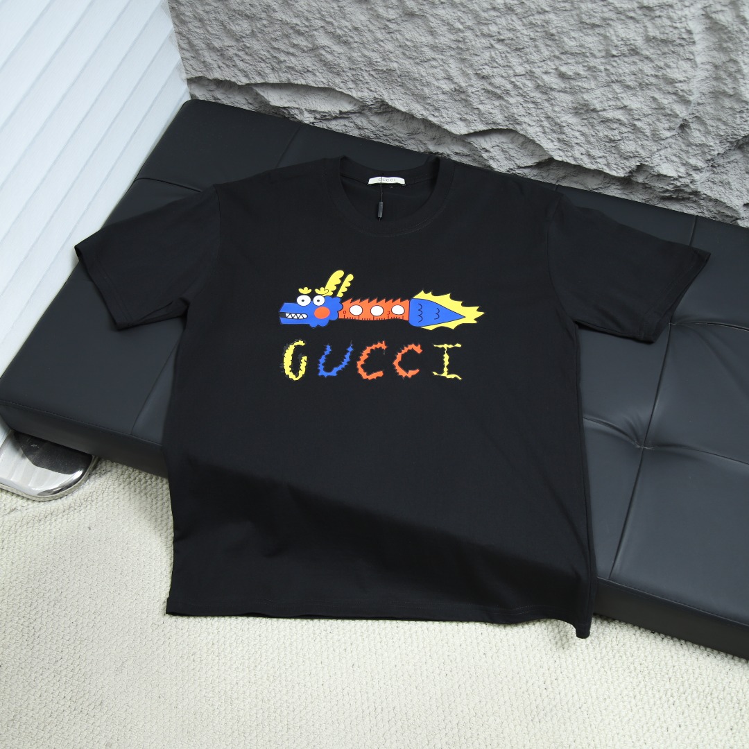 2025s스프링 신 GUCCI/구찌 라운드넥 반팔 티셔츠 모델 번호:GUC050