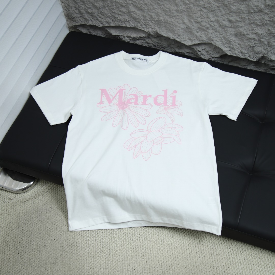 2025s스프링 신상품 MARDI 라운드넥 반팔 티셔츠 모델 번호: MA022