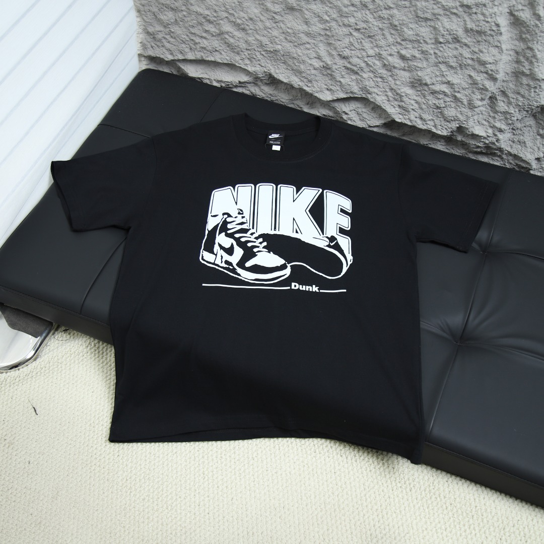 2025ss 봄 신상 NIKE / 나이키 라운드넥 반팔 티셔츠 모델 번호: NI005