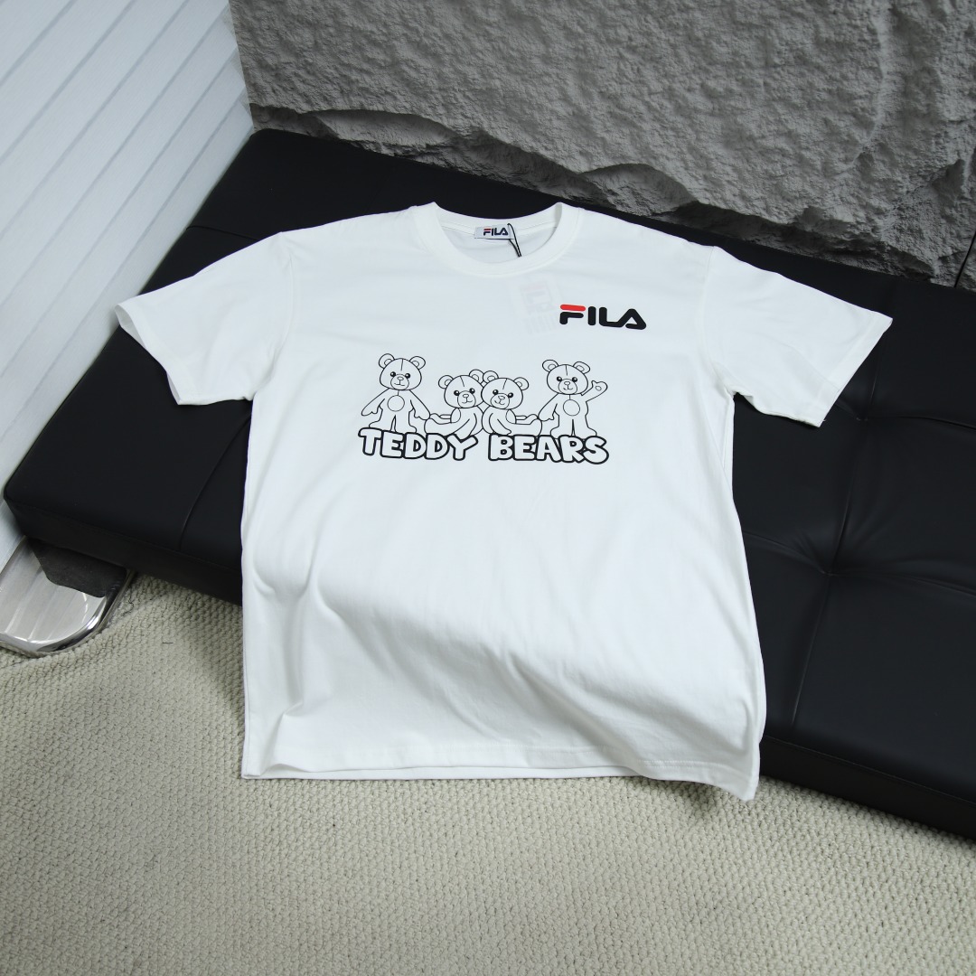 2025ss 봄 신상 휠라 / 휠라 백 라운드넥 반팔 티셔츠 모델 번호: FL018