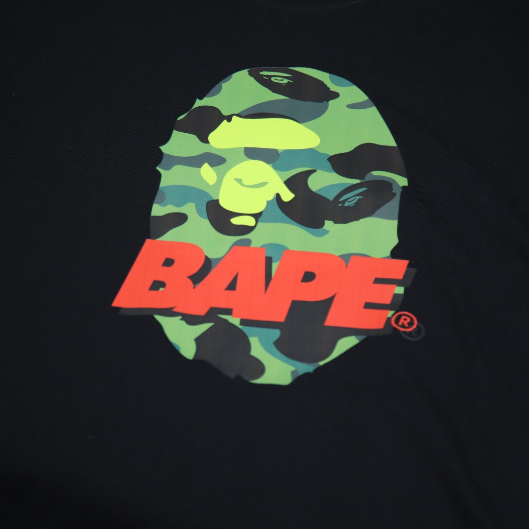 2025 봄 여름 신상품 AAPE 유 웬레 같은 원숭이 병사 패턴 레터 프린트 캐주얼 커플 라운드넥 반팔 티셔츠 모델 번호 : APP006
