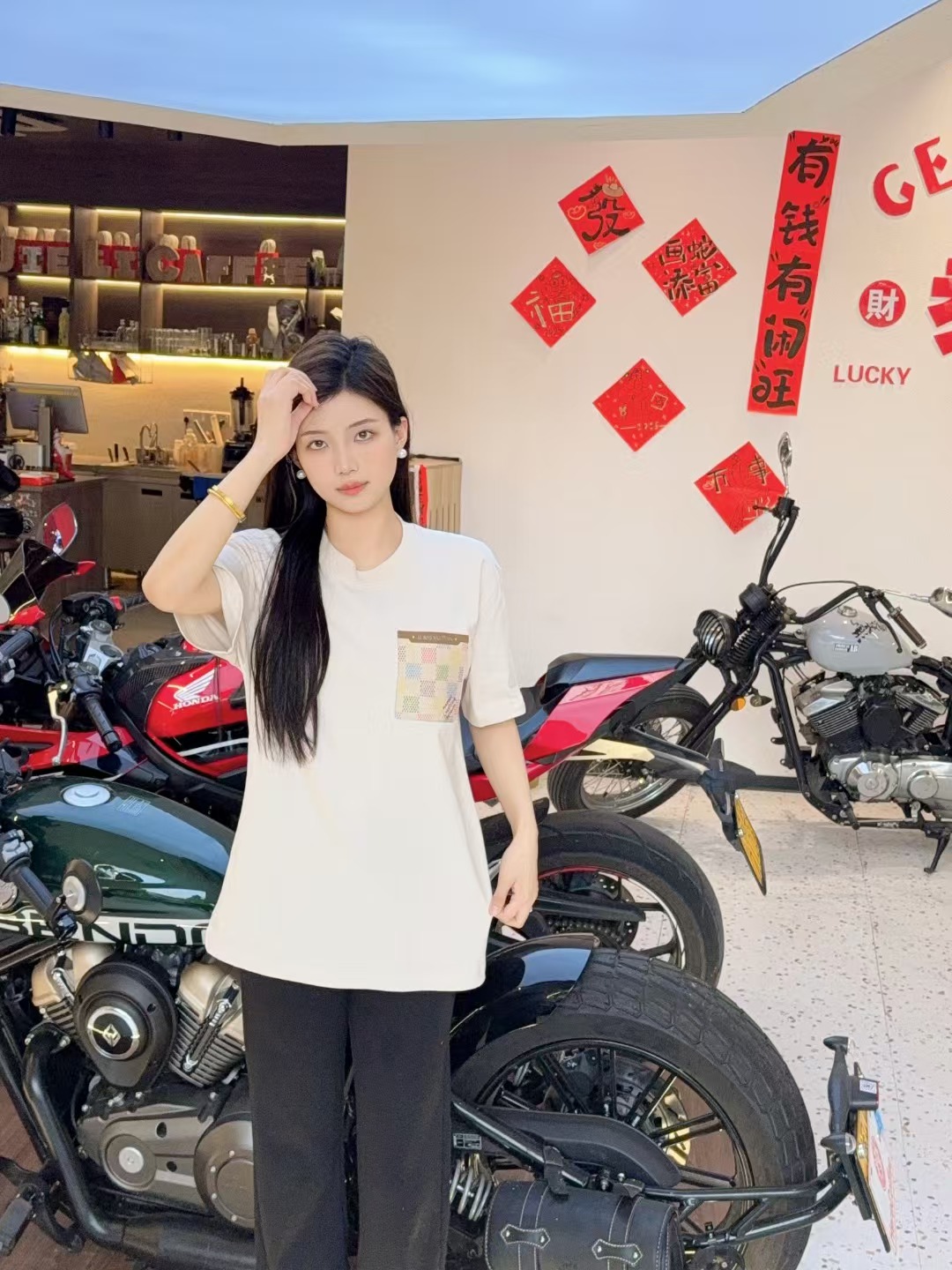 루이 비통/루이 비통 25SS 백 쇼트 슬리브