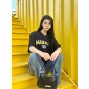 미우미우 24SS 블러드 레터 반팔 셔츠