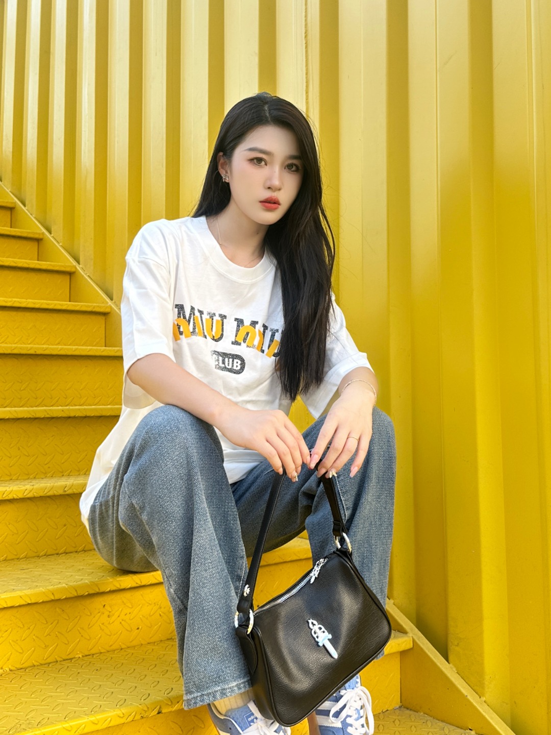 미우미우 미우미우 24SS 블러드 레터 쇼트 슬리브 셔츠