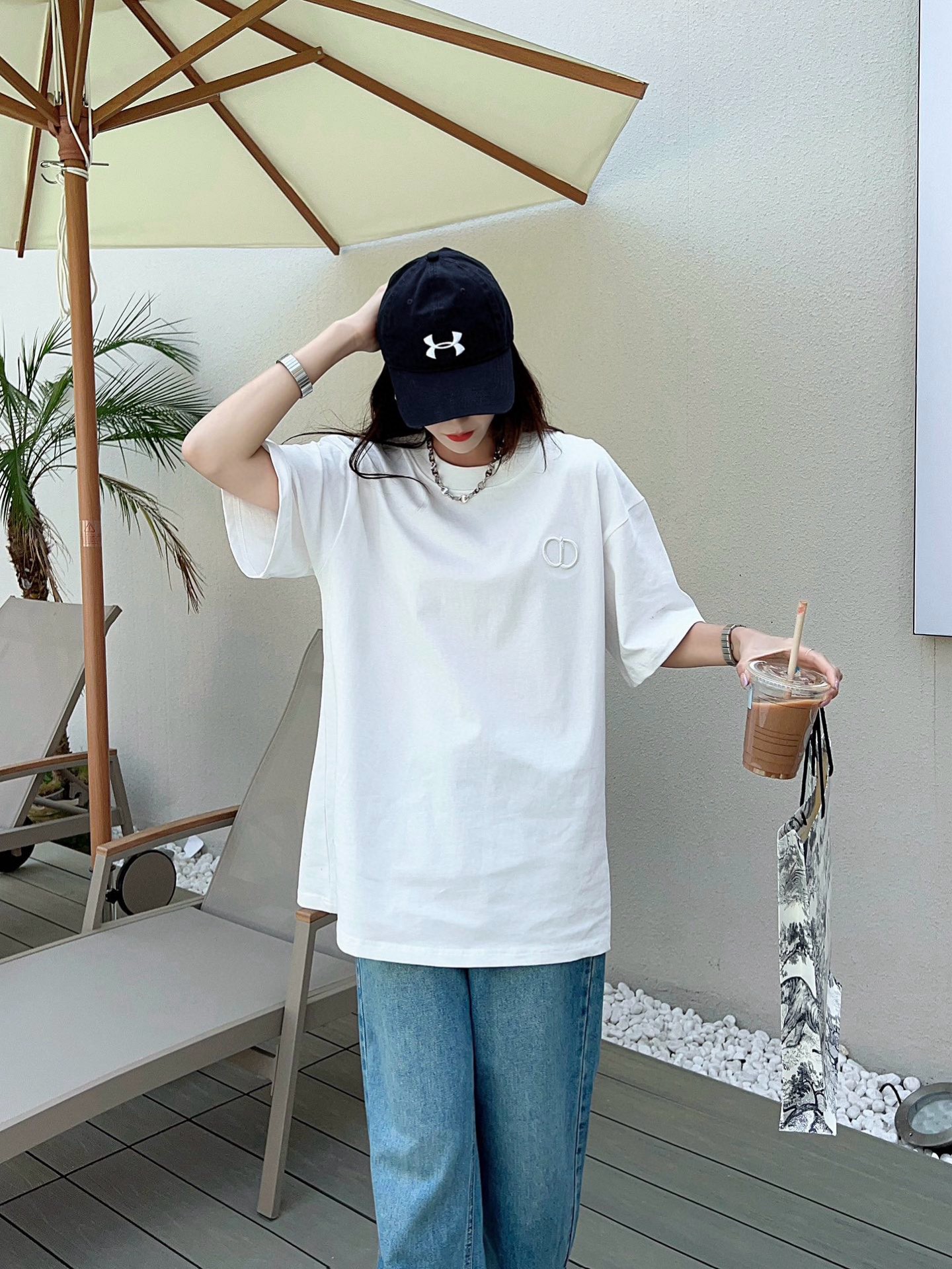 디올 클래식 CD 자수 레터 쇼트 슬리브