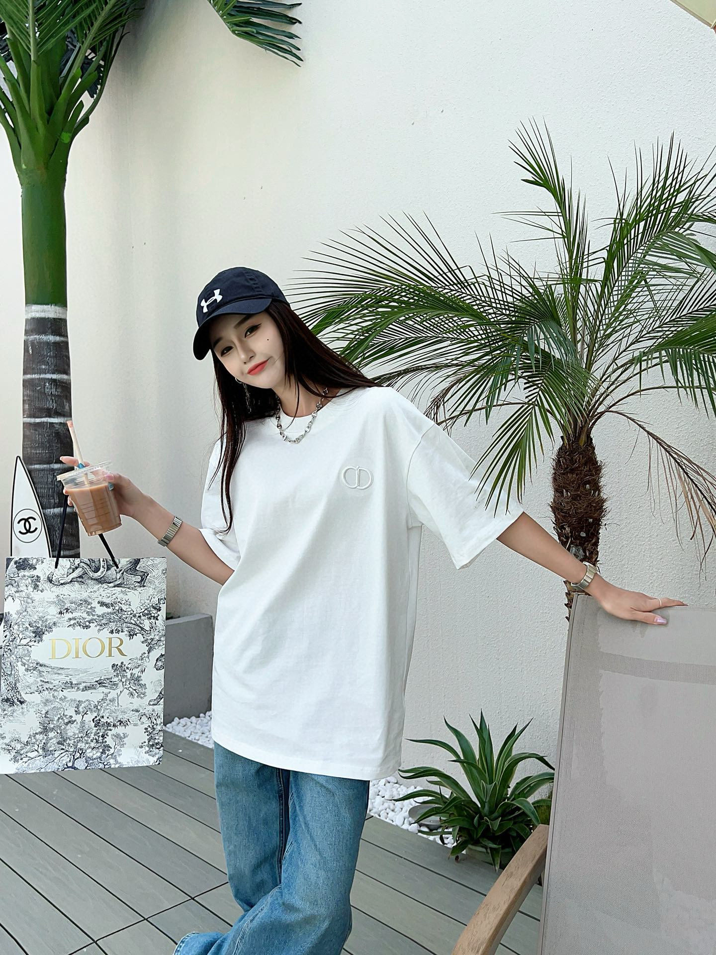 디올 클래식 CD 자수 레터 쇼트 슬리브