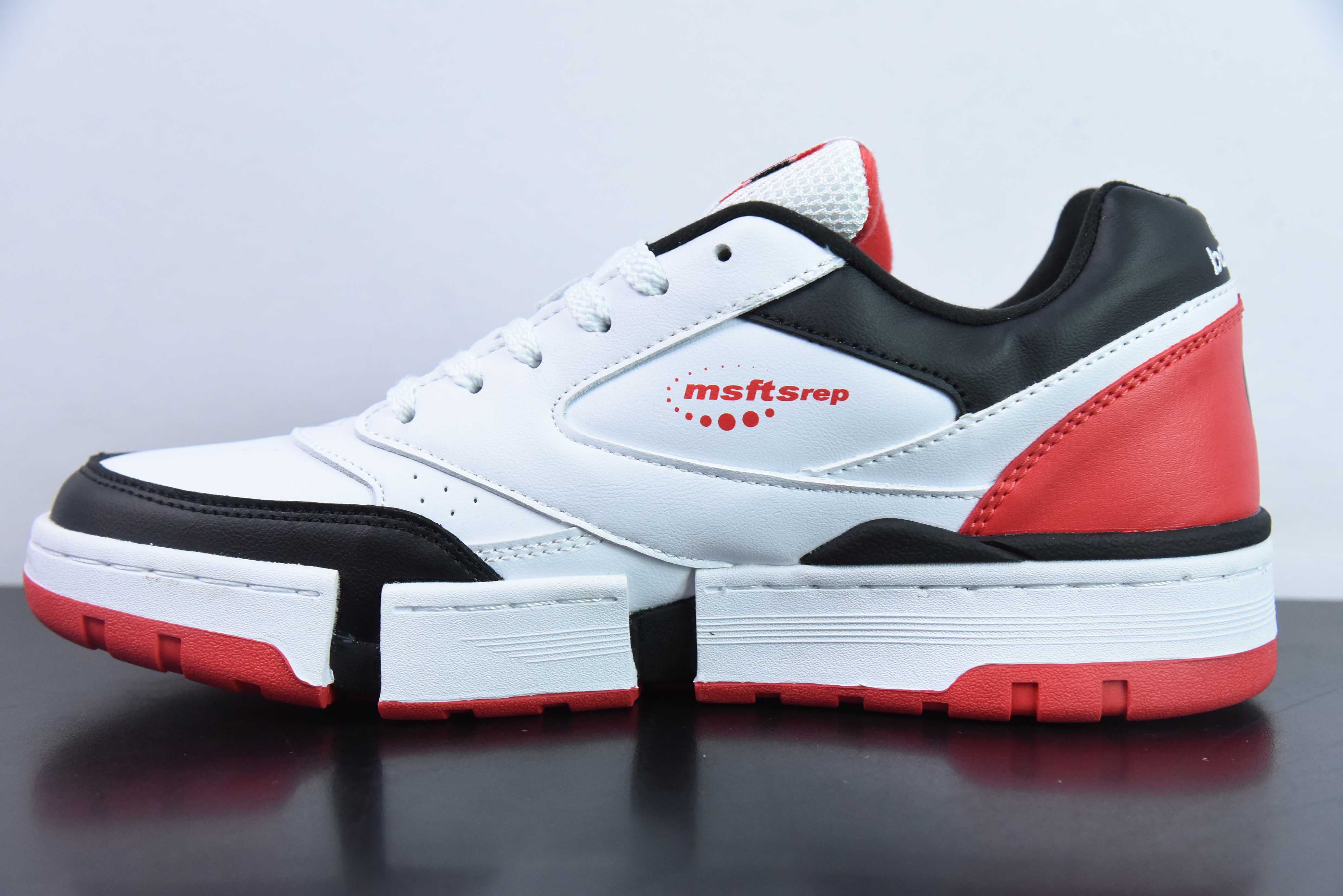 NB 뉴 발란스 NB550 V2 시리즈 클래식 레트로 로우 탑 캐주얼 스포츠 농구화 시리즈 제품 번호 : CTJSM1 사이즈 : 36-45