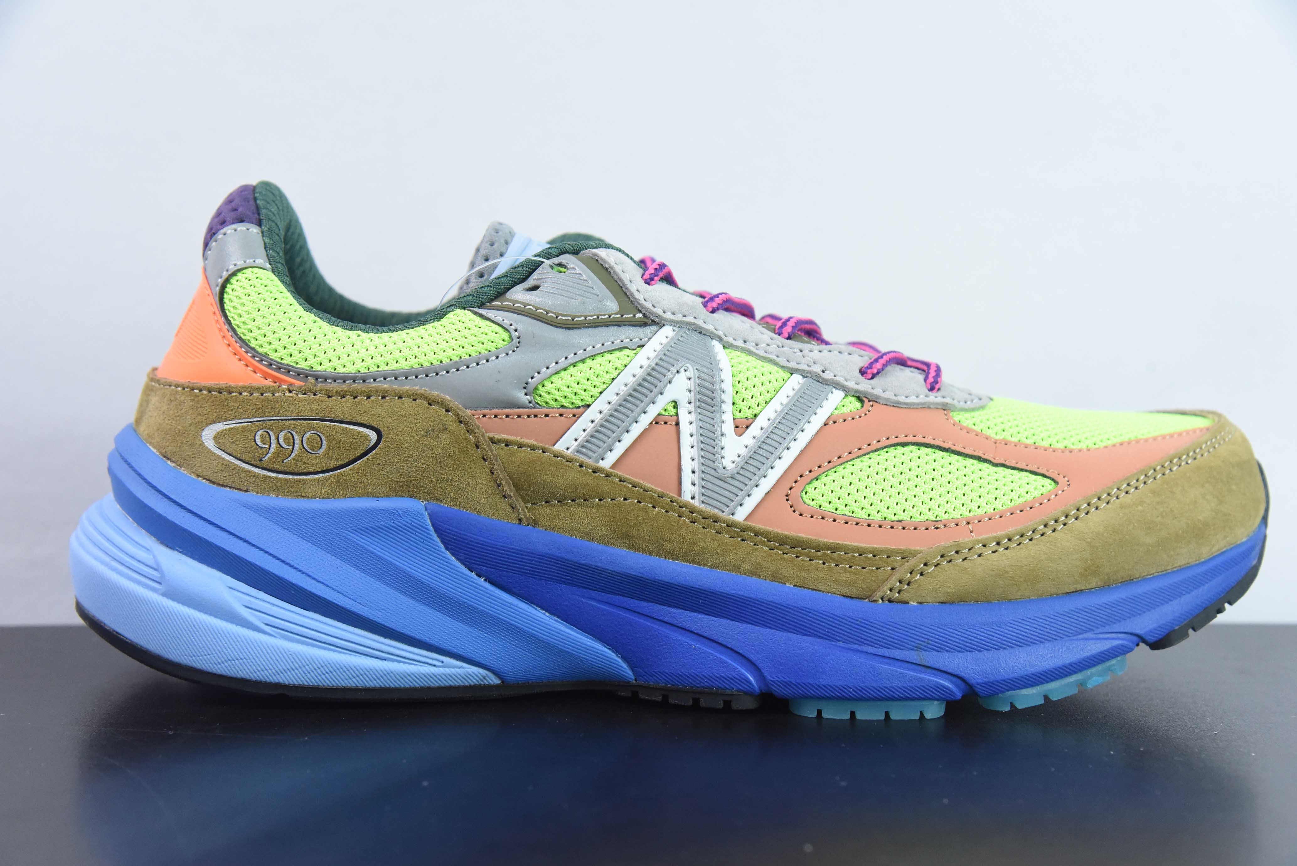 뉴발란스 M990AB6 뉴발란스 NB990V6 블루 옐로우 컬러 6세대 프레지덴셜 레트로 조깅화 사이즈: 36-45