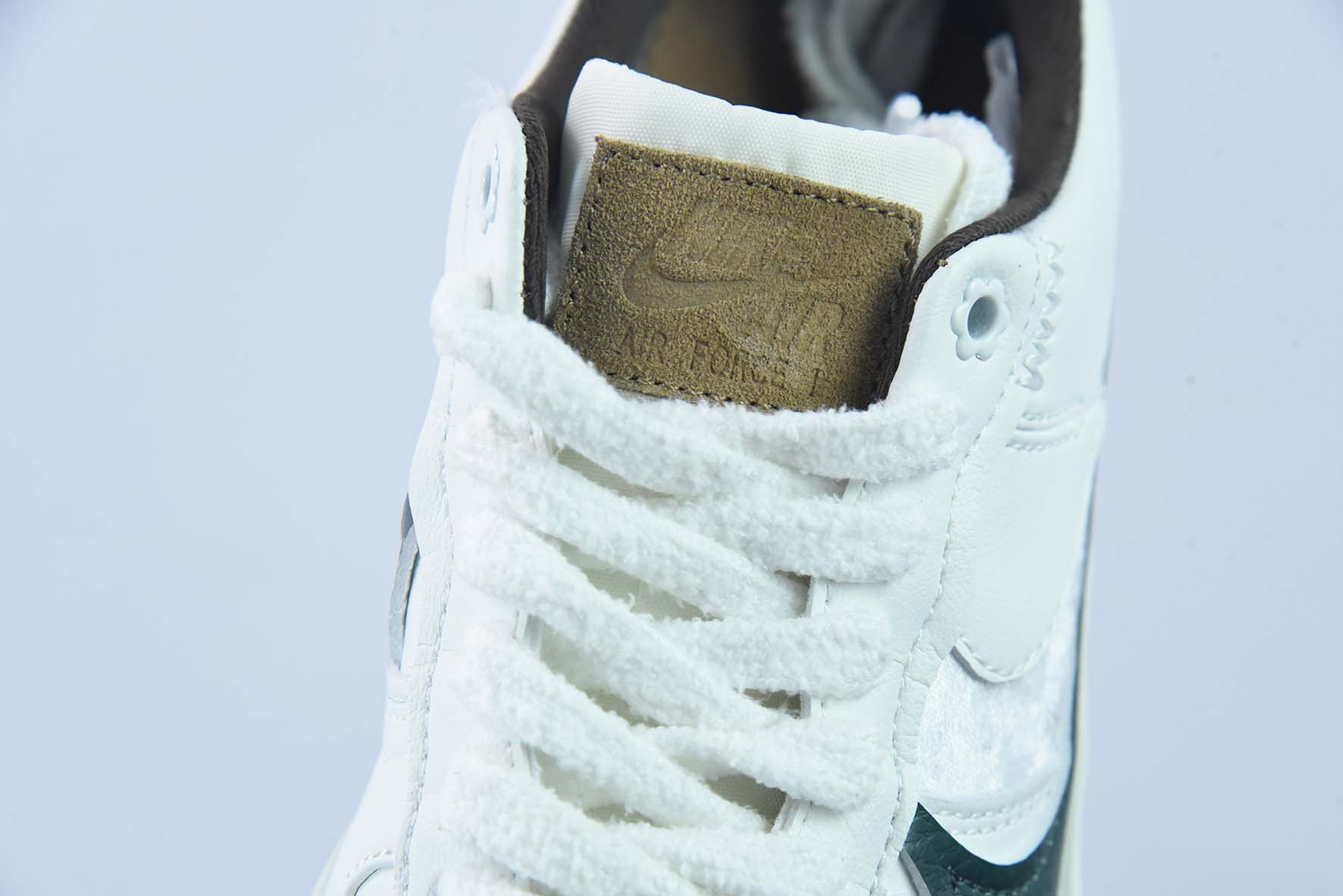 나이키 AF1 PLT.AF.ORM 40주년 기념 한정판 콤보 솔 RB+ME+에어쿠션 콤보 스니커즈 공식 아이템: FB1856 131 사이즈: 36-44