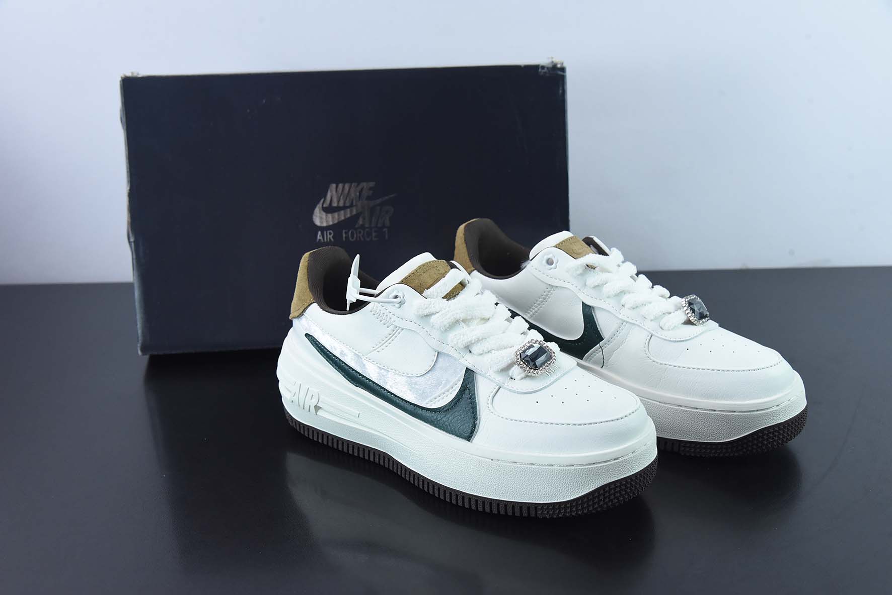 나이키 AF1 PLT.AF.ORM 40주년 기념 한정판 콤보 솔 RB+ME+에어쿠션 콤보 스니커즈 공식 아이템: FB1856 131 사이즈: 36-44