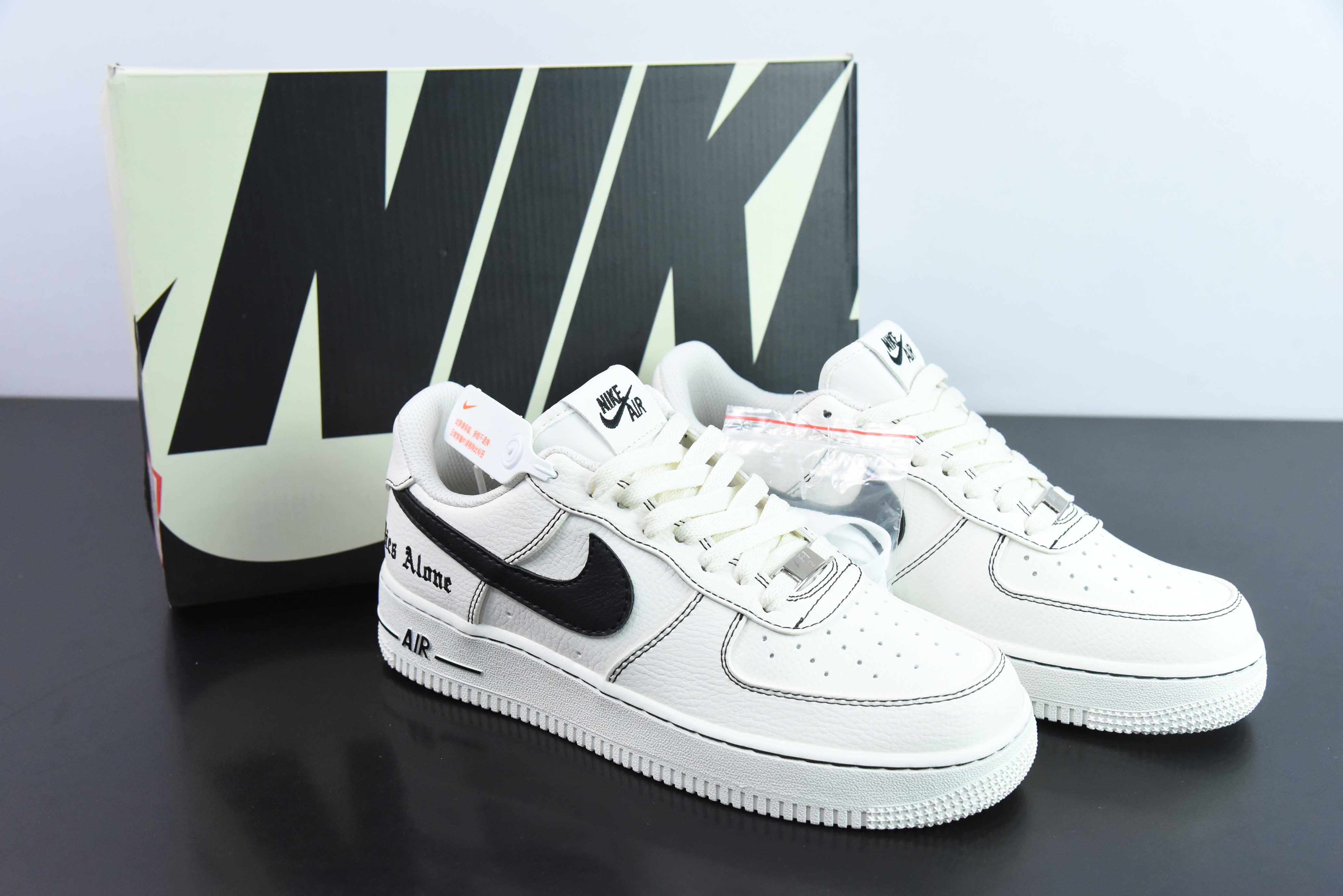 미국 조류 럭셔리 브랜드 Vlone x Nike Air Force 107 Low 공동 이름 베이지 및 블랙 에어 포스 1 로우 탑 캐주얼 버전 신발 상품 번호 : AA5... -002 사이즈 36-44