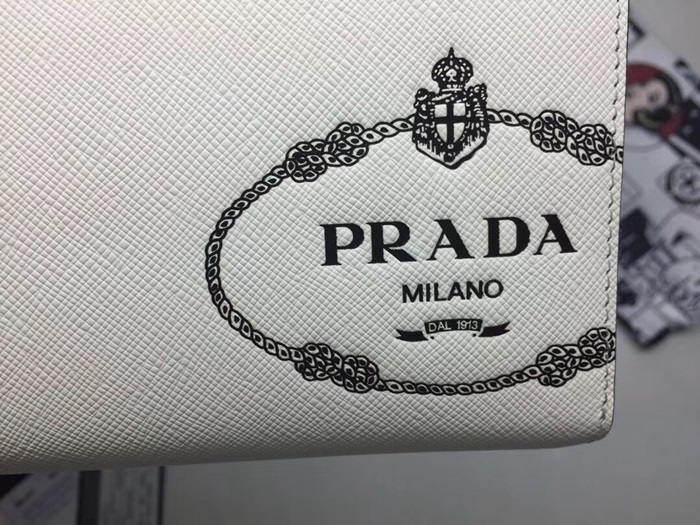 Prada Saffiano Mens Zip Round Wallet, 2ML317 - 프라다 2020 사피아노 지퍼 라운드 장지갑,PRAW0152,20CM.화이트,네이비