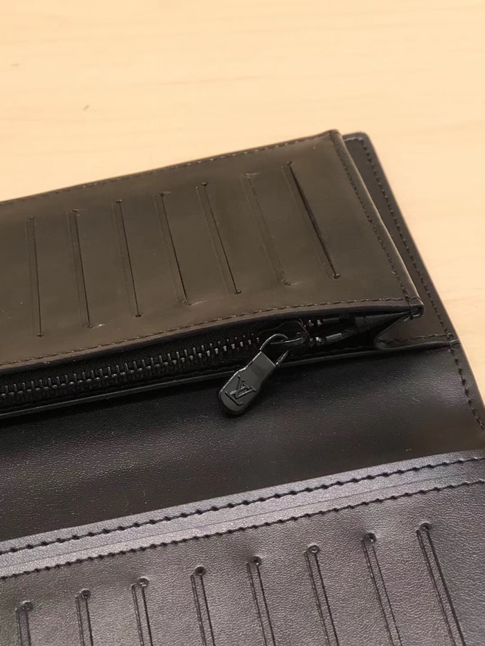 27위 LOUIS VUITTON 루이비통 남성용 레더 앙프렝뜨 장지갑,LOUW0394,Size(19cm),블랙