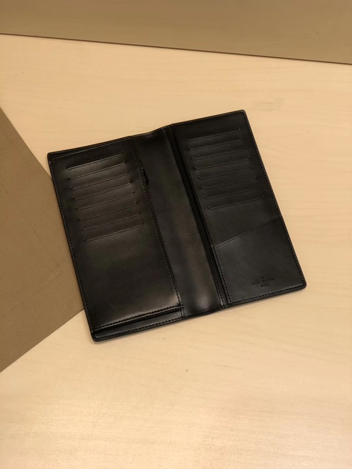27위 LOUIS VUITTON 루이비통 남성용 레더 앙프렝뜨 장지갑,LOUW0394,Size(19cm),블랙