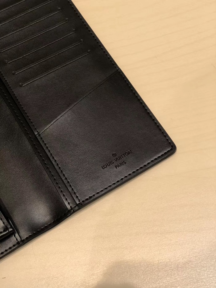 27위 LOUIS VUITTON 루이비통 남성용 레더 앙프렝뜨 장지갑,LOUW0394,Size(19cm),블랙