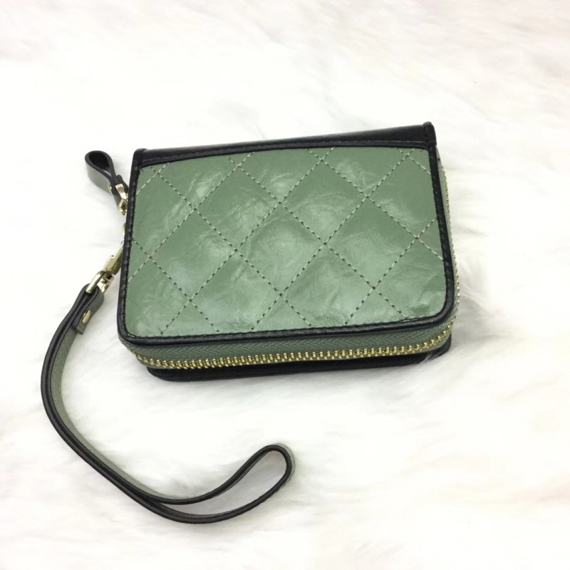 Chanel 2020 여성용 스트랩 퀄팅 반지갑 2가지색상