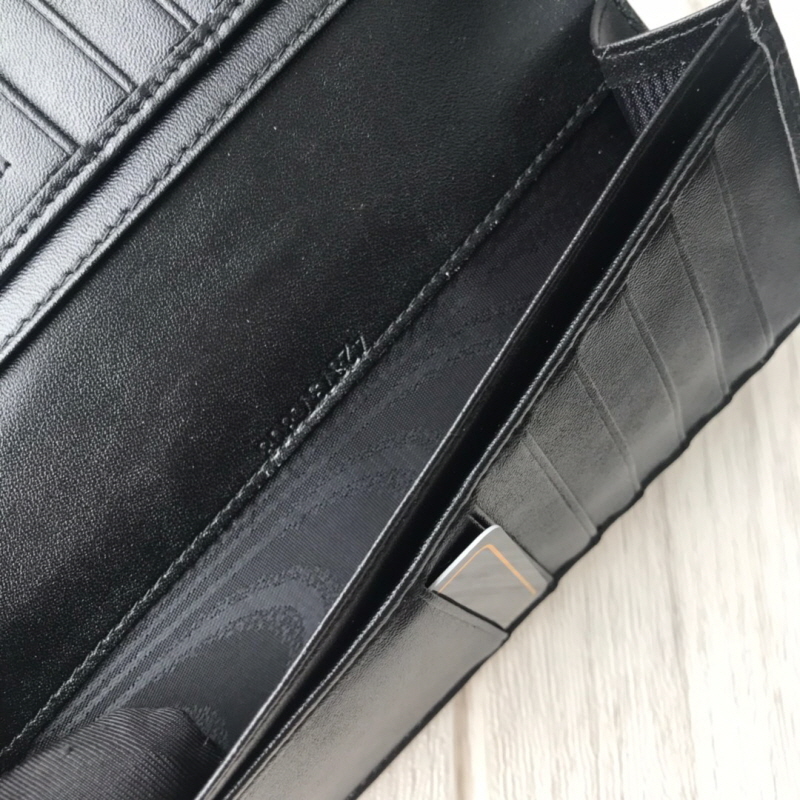 Gucci 구찌 남여공용 클래식 로고 지퍼,장지갑