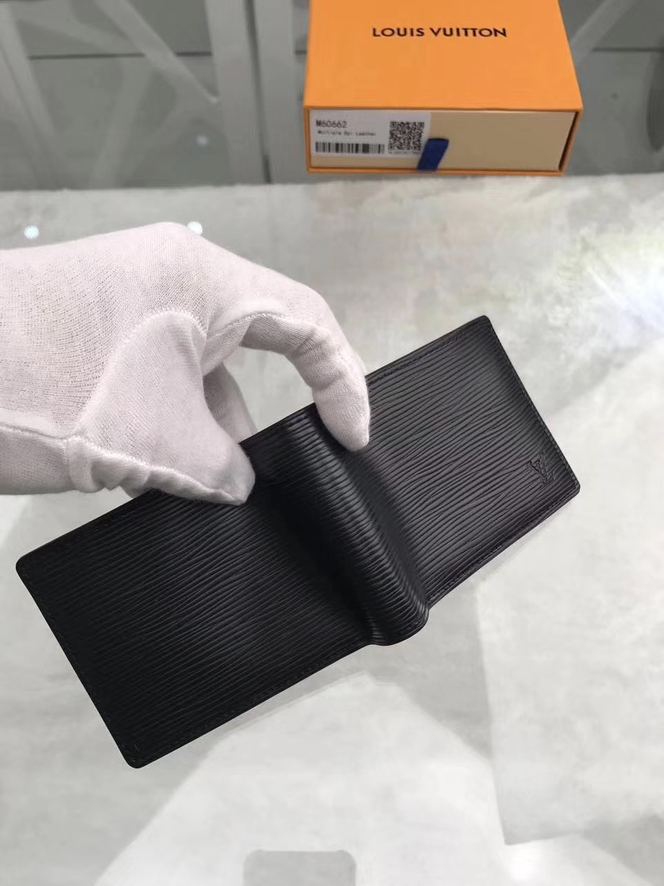  Louis Vuitton 루이비통 반지갑  M60662