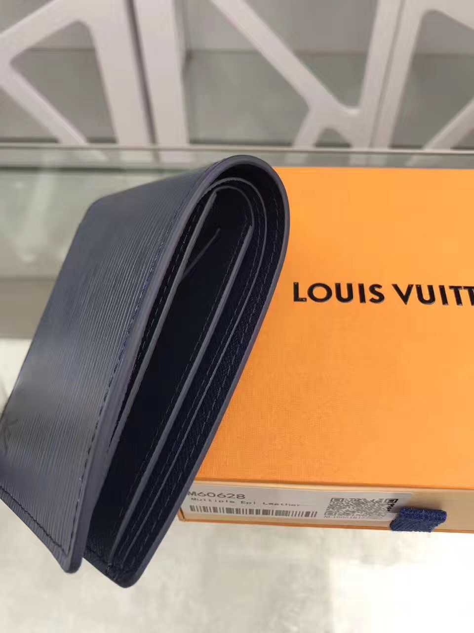  LOUIS VUITTON 루이비통 에삐 반지갑 M60628