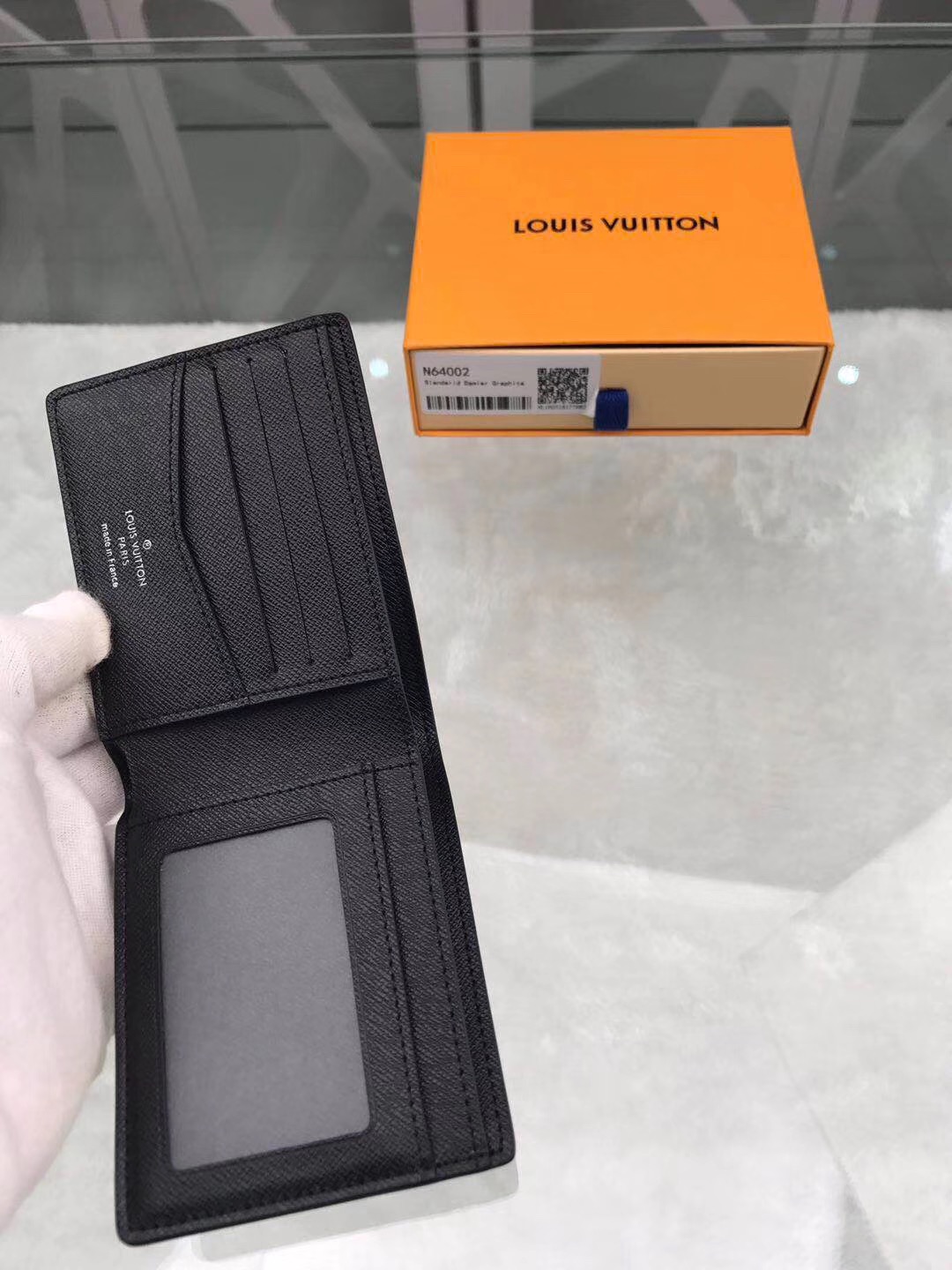  Louis Vuitton 루이비통 반지갑 M64002