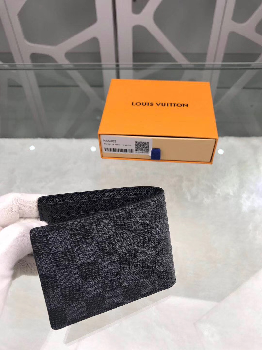  Louis Vuitton 루이비통 반지갑 M64002