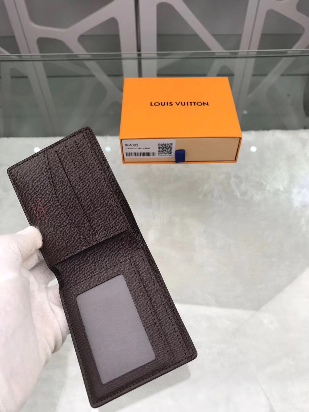  Louis Vuitton  루이비통 반지갑 M64002