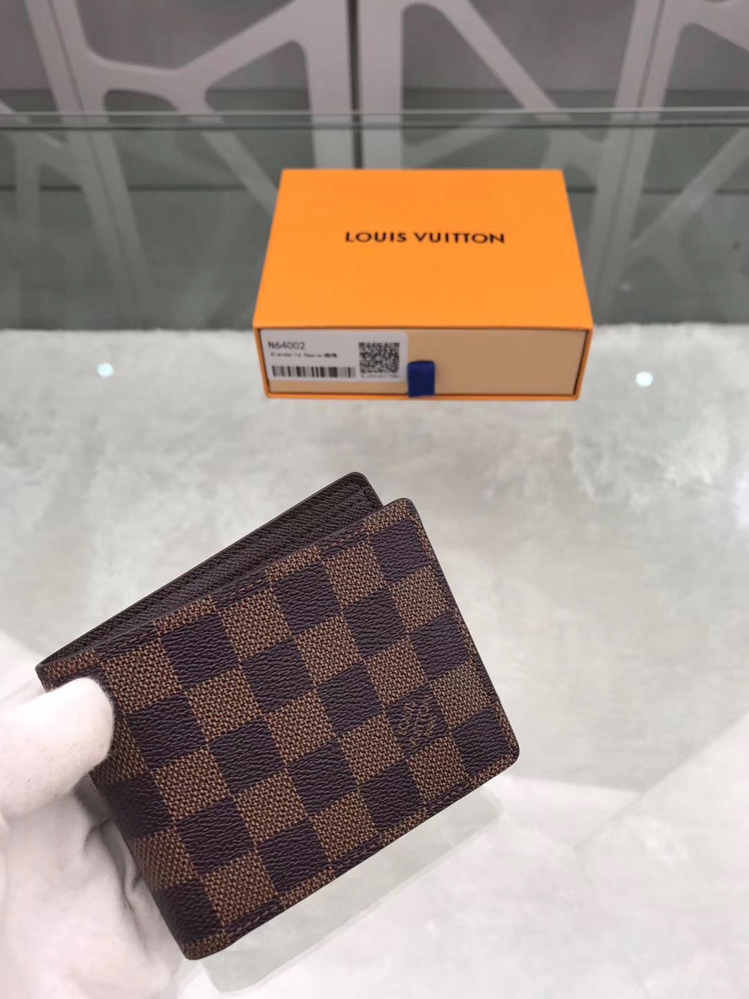  Louis Vuitton  루이비통 반지갑 M64002