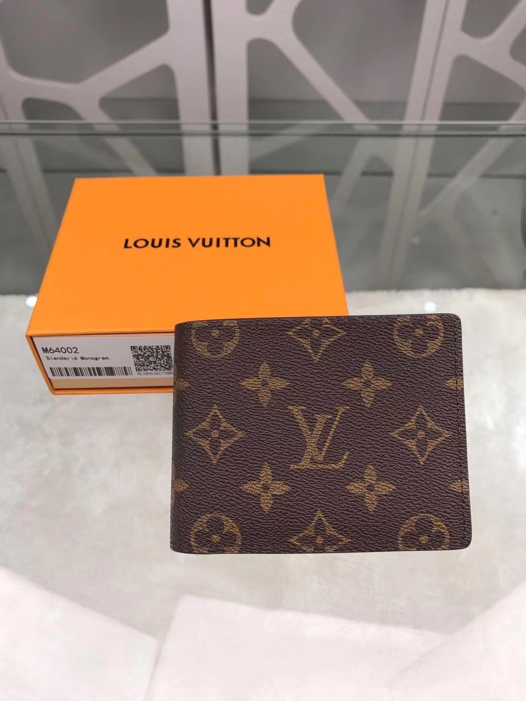  Louis Vuitton 루이비통 반지갑 M64002