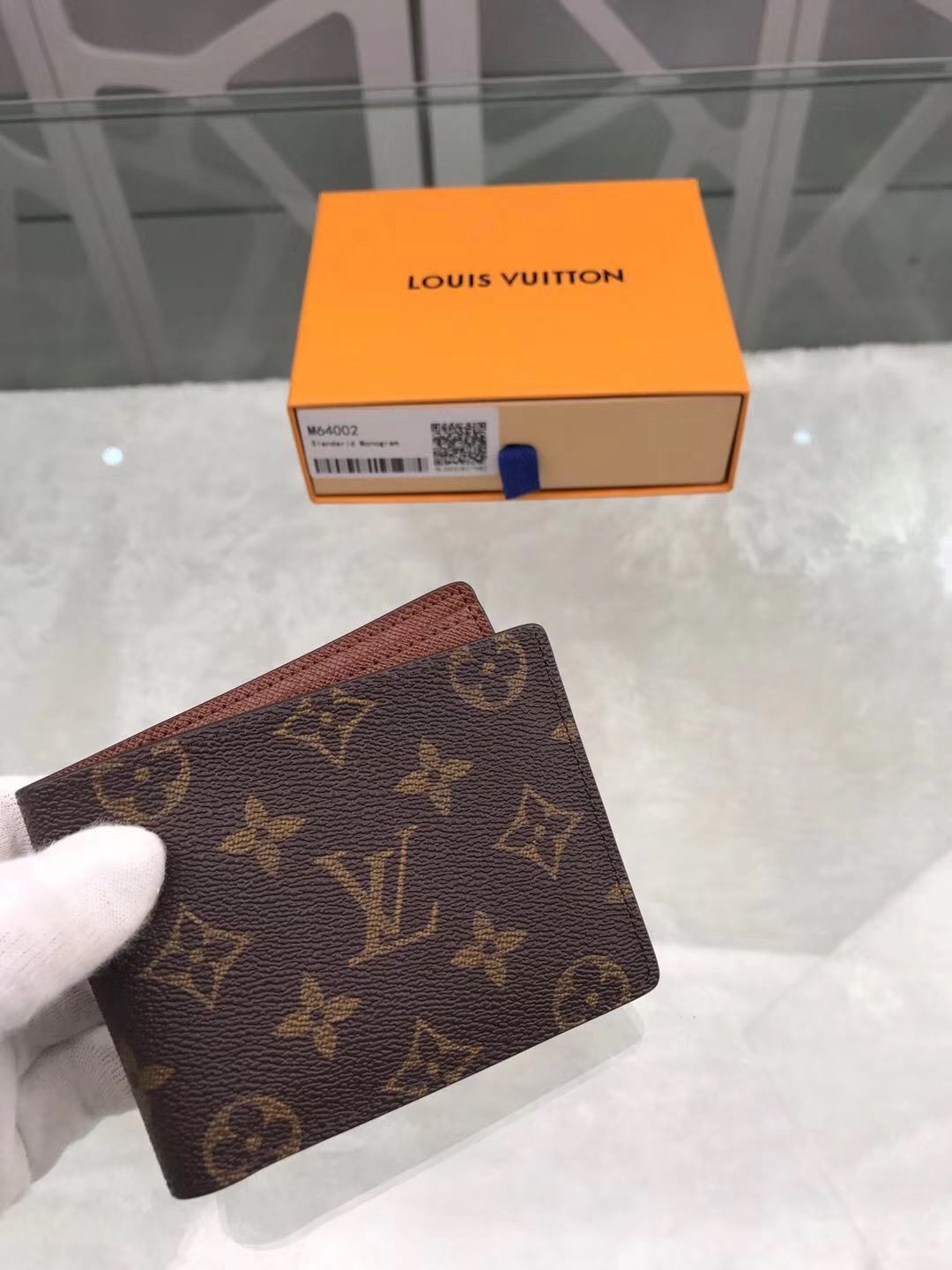  Louis Vuitton 루이비통 반지갑 M64002