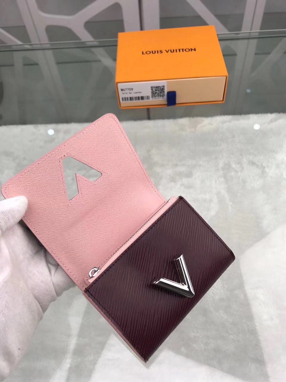  Louis Vuitton 루이비통 신상 M67709