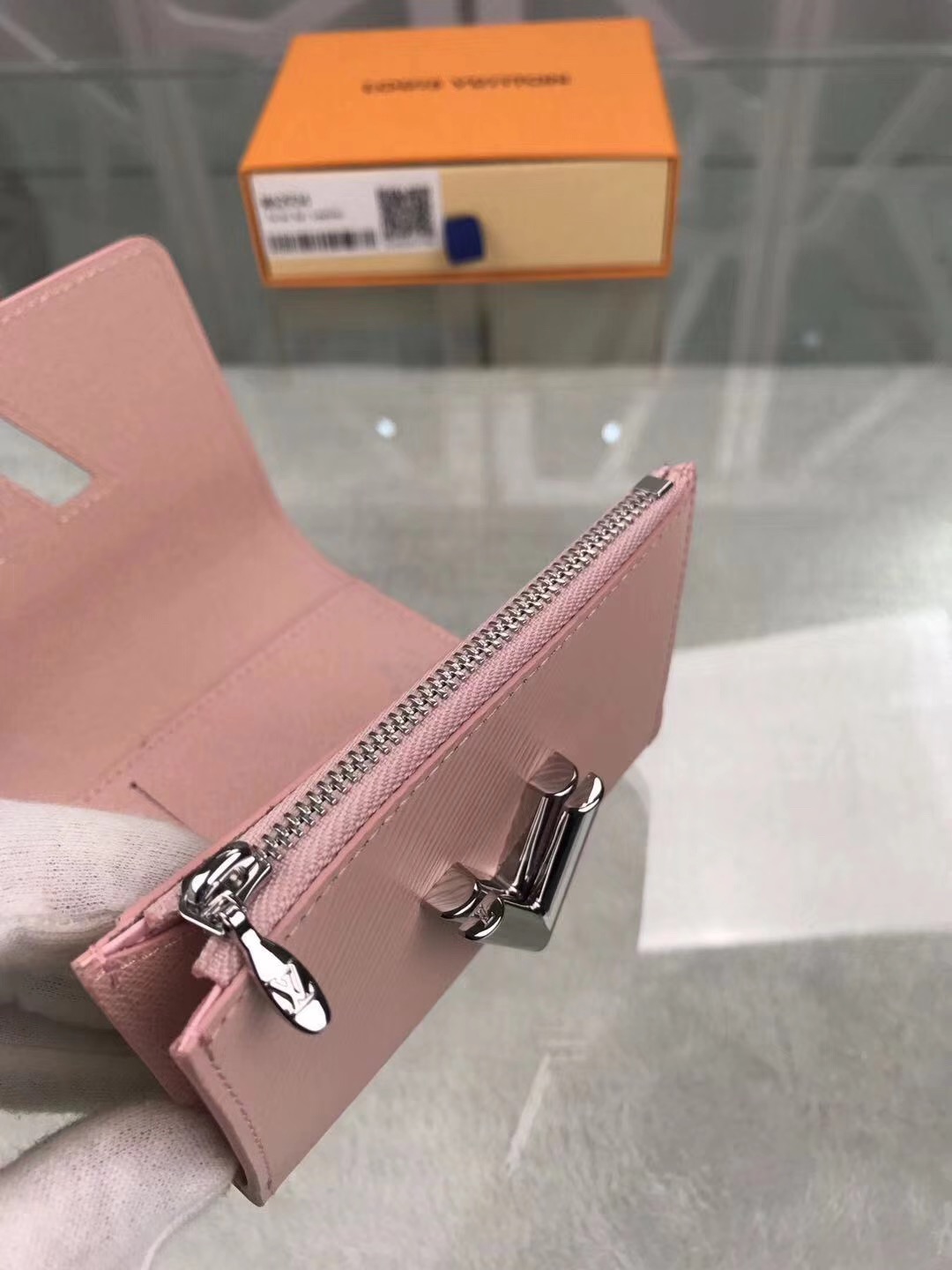  Louis Vuitton 루이비통 신상 M62934