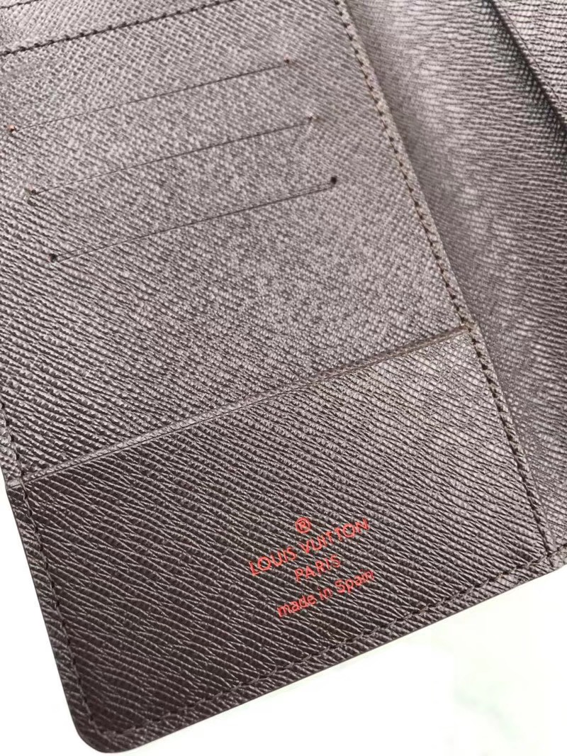 Louis Vuitton 루이비통 여권지갑 N60189