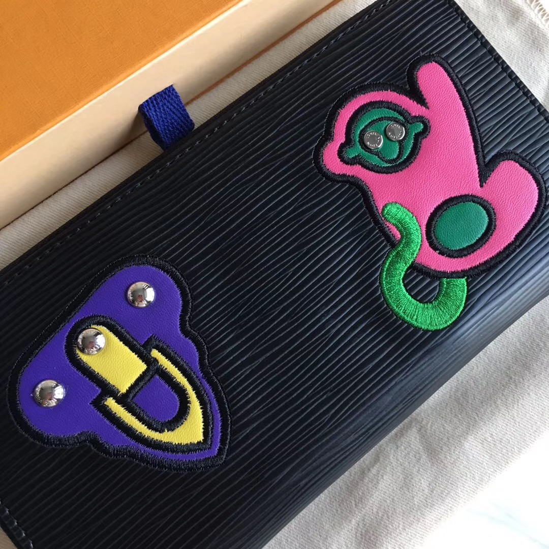 루이비통 지피 장지갑봄신상 M63377