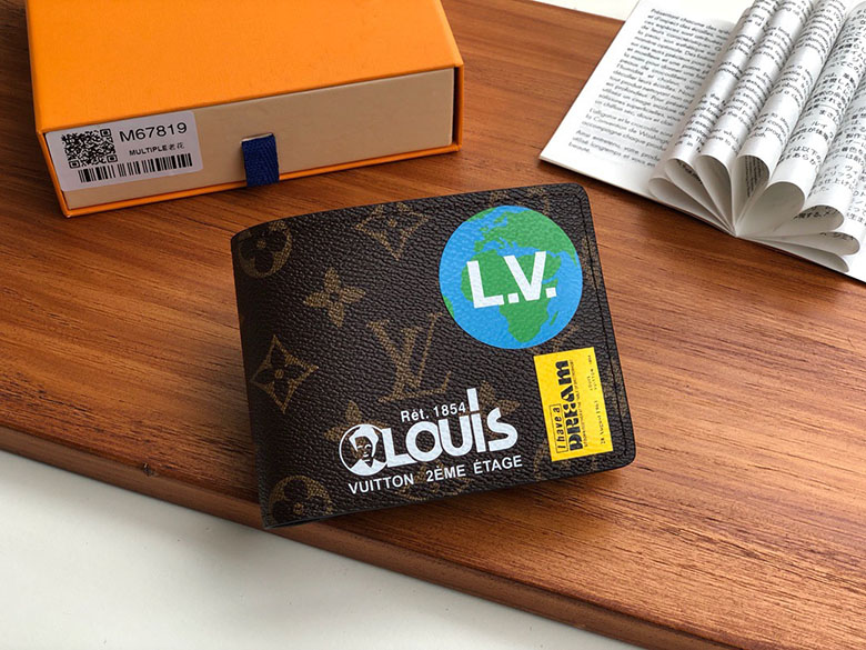  Louis Vuitton 루이비통 반지갑 M67819