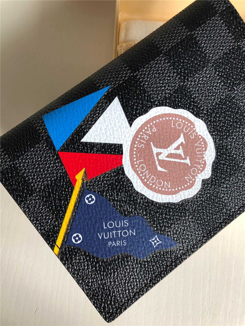 루이비통 여권지갑 N61701