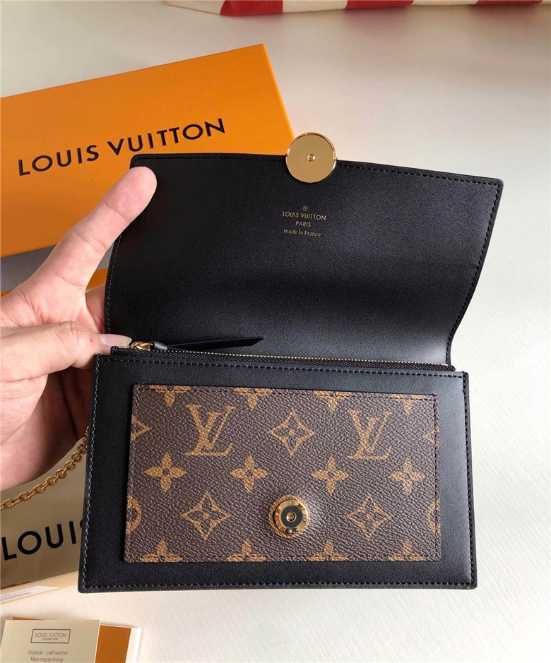  Louis Vuitton 루이비통 플로르 체인지갑 M67404 신상