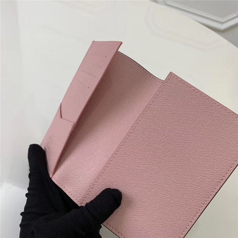 루이비통 여권지갑 M64411-3 신상