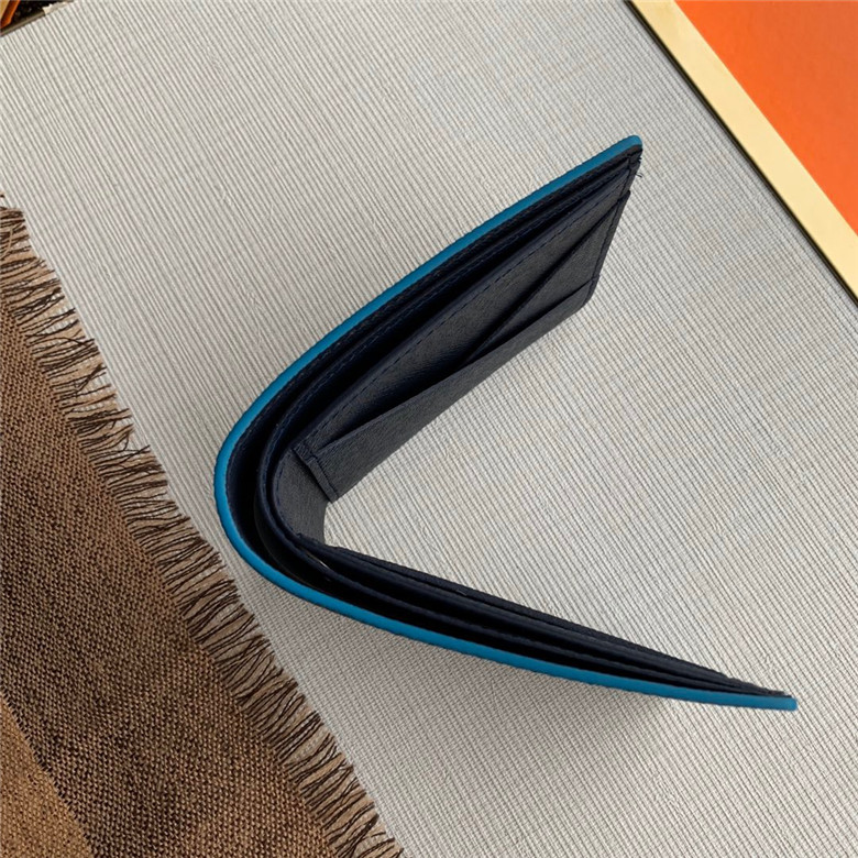 루이비통 멀티플 지갑 M30383 신상