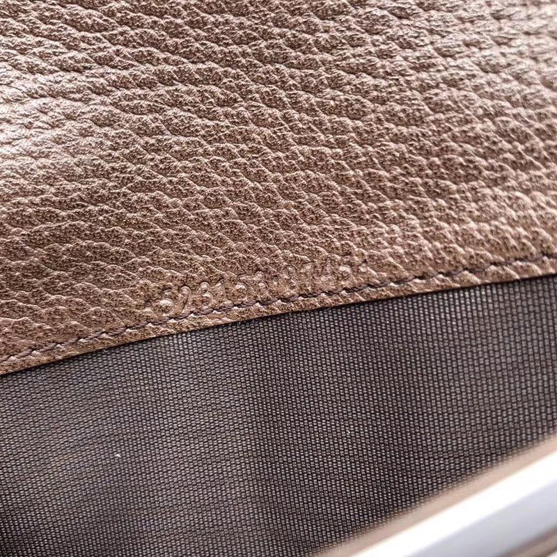 GUCCI 구찌 장지갑  신상 523153