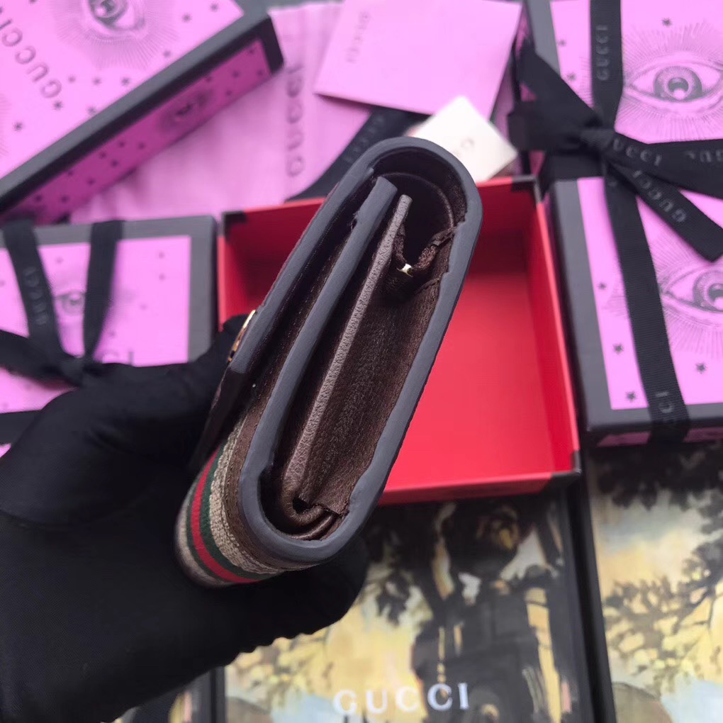  GUCCI 구찌 지갑 신상 523174