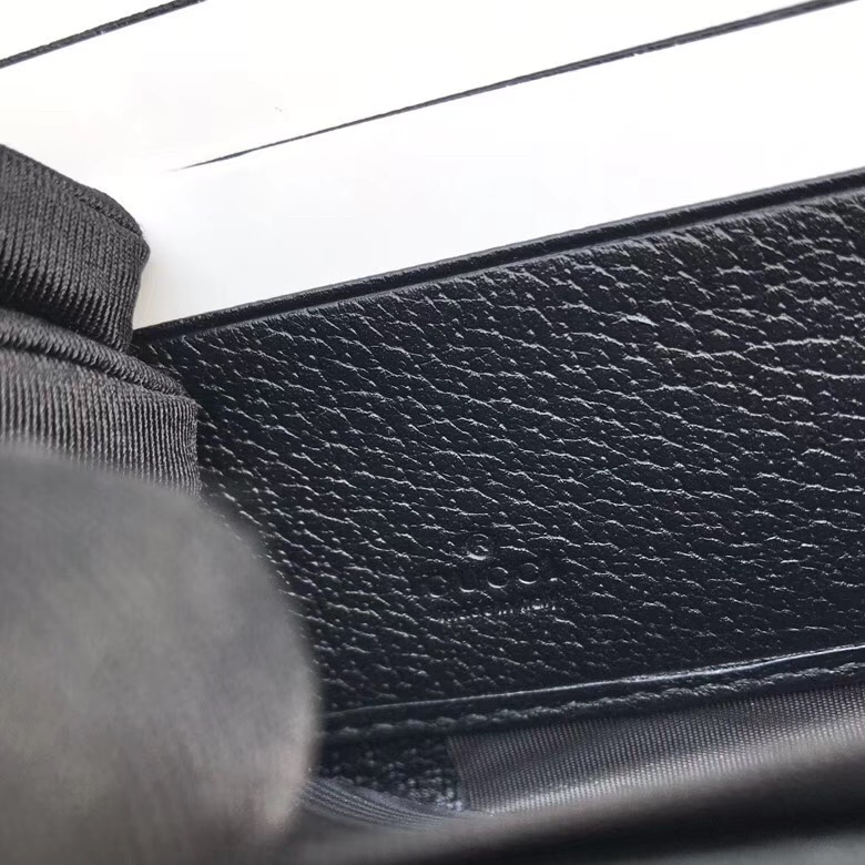 구찌 지퍼 장지갑 신상 523667