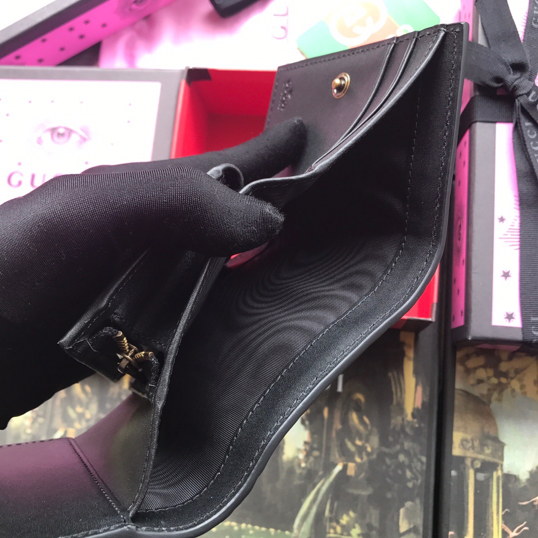 구찌 지갑 신상 548050