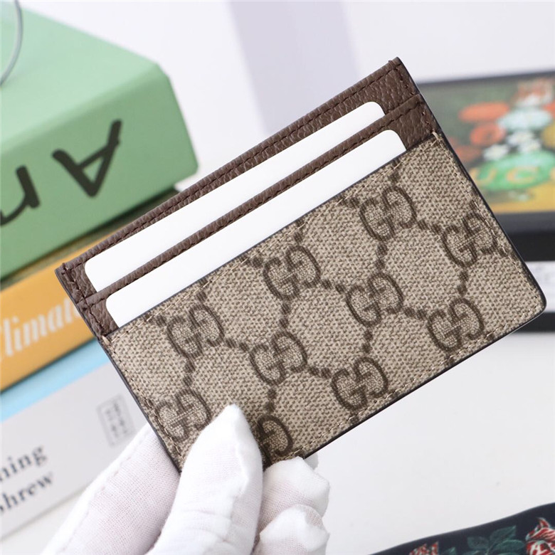 구찌 오피디아 카드지갑 523159