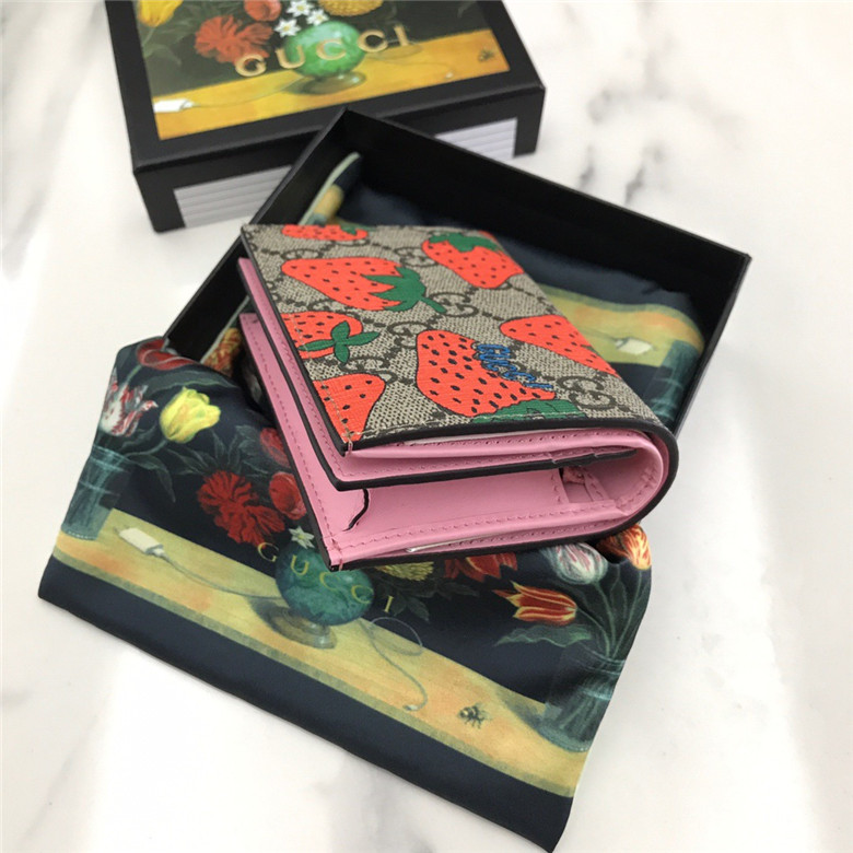  GUCCI 구찌 동전지갑&카드지갑 573839 신상