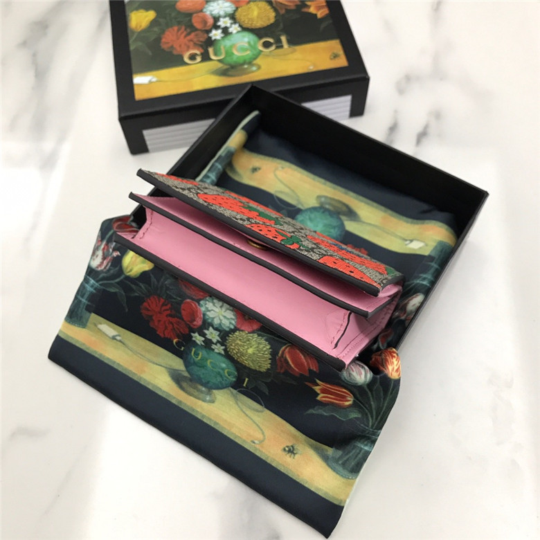  GUCCI 구찌 동전지갑&카드지갑 573839 신상